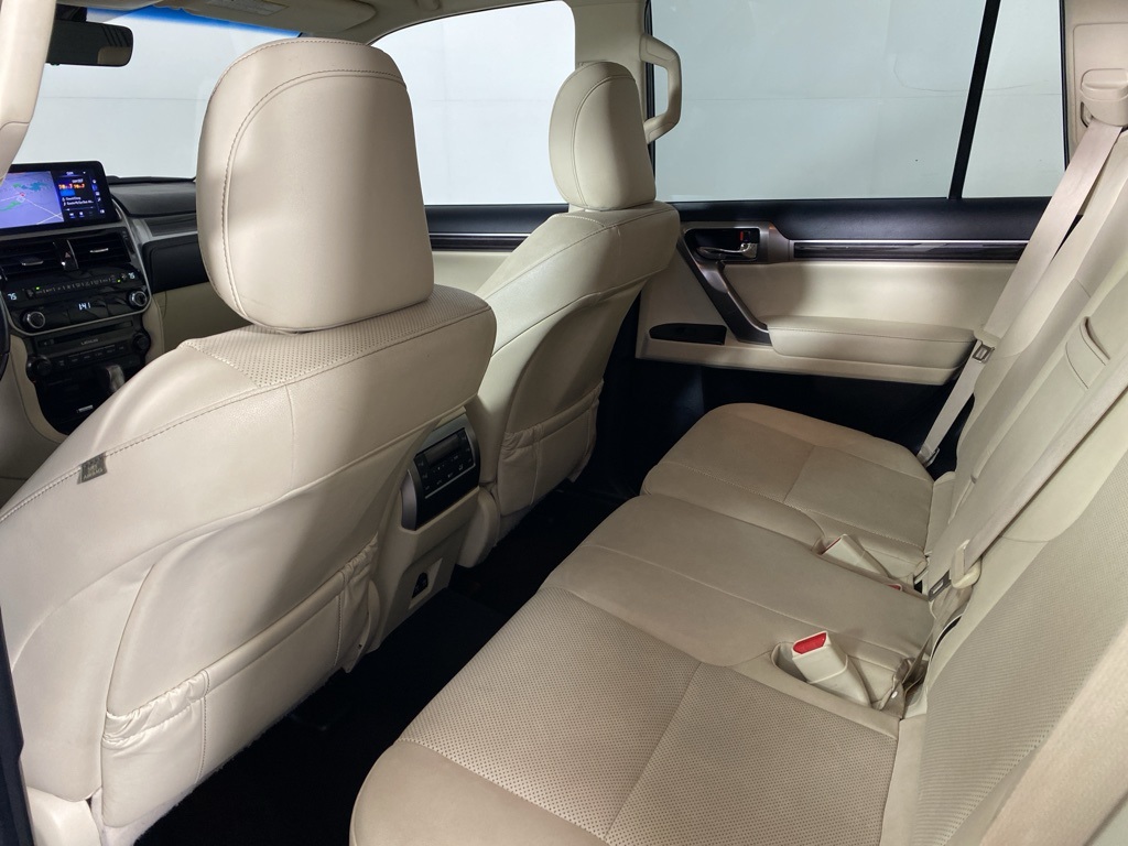 2022 Lexus GX 460 Premium Image 14 of 37