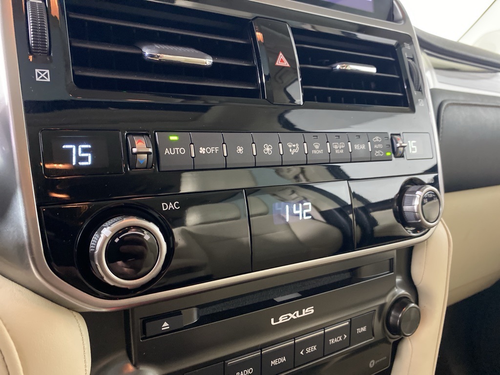 2022 Lexus GX 460 Premium Image 21 of 37