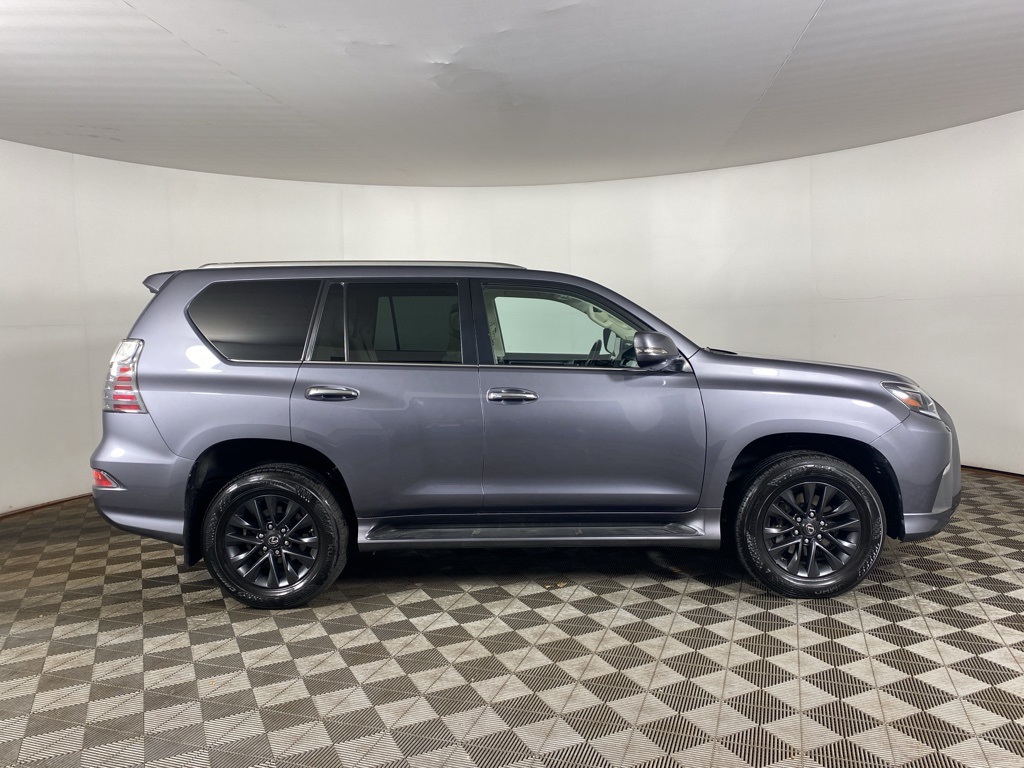 2022 Lexus GX 460 Premium Image 4 of 37
