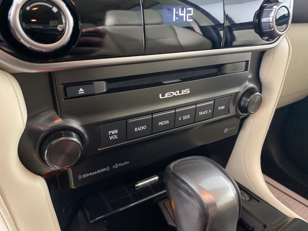 2022 Lexus GX 460 Premium Image 31 of 37