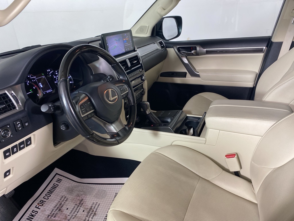 2022 Lexus GX 460 Premium Image 16 of 37