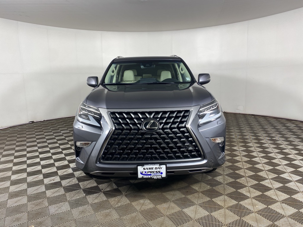 2022 Lexus GX 460 Premium Image 2 of 37