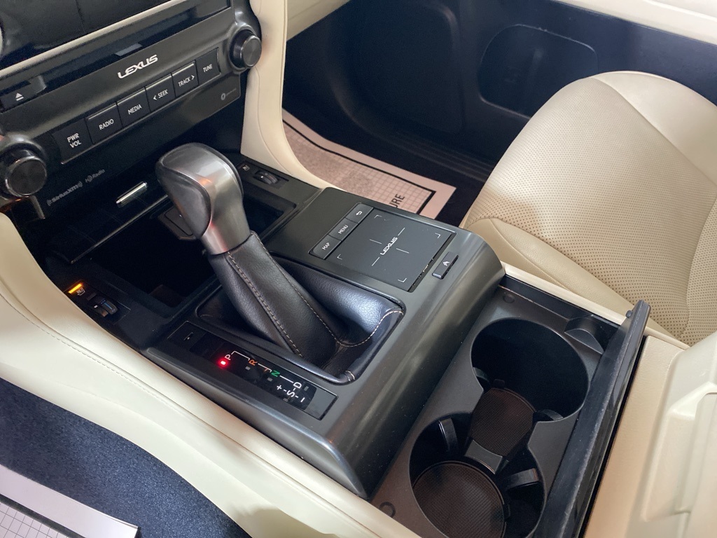 2022 Lexus GX 460 Premium Image 23 of 37