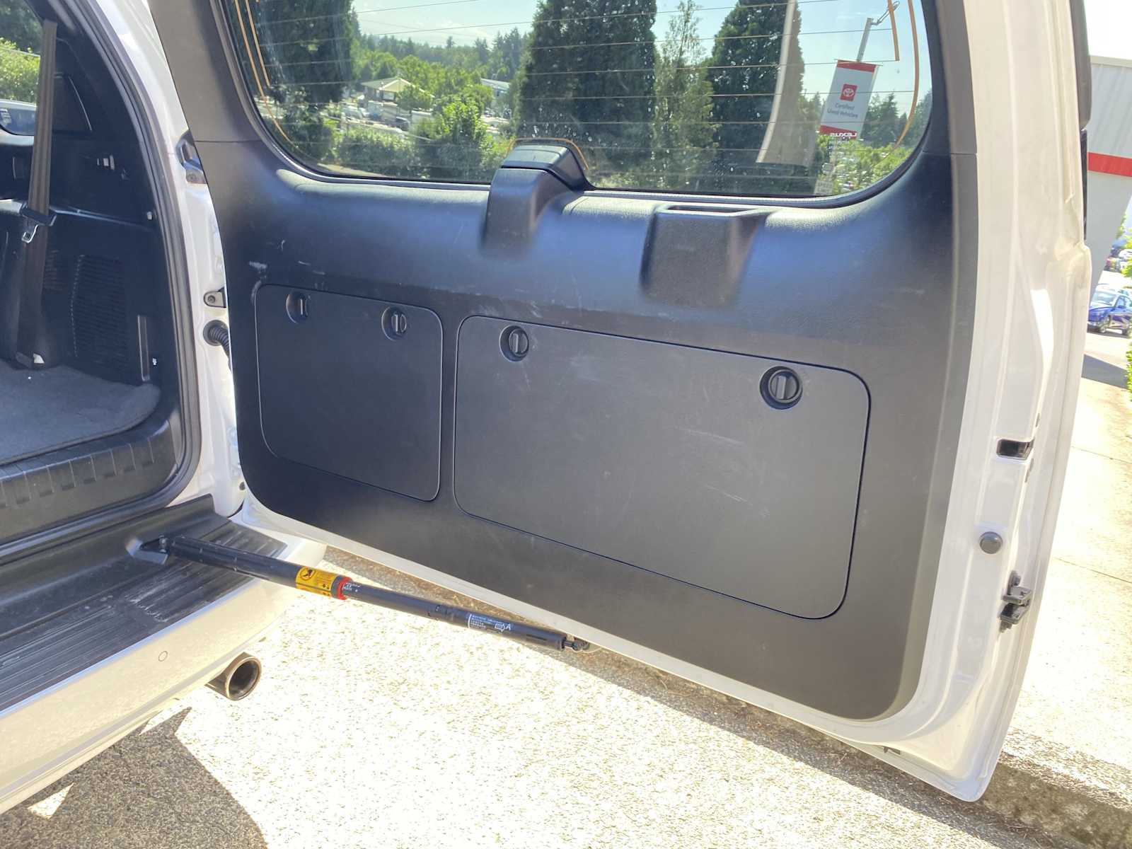 2022 Lexus GX 460 Premium Image 9 of 28