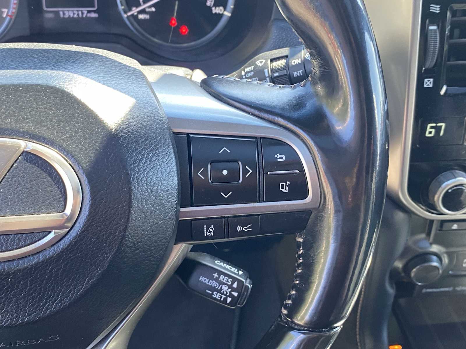 2022 Lexus GX 460 Premium Image 26 of 28