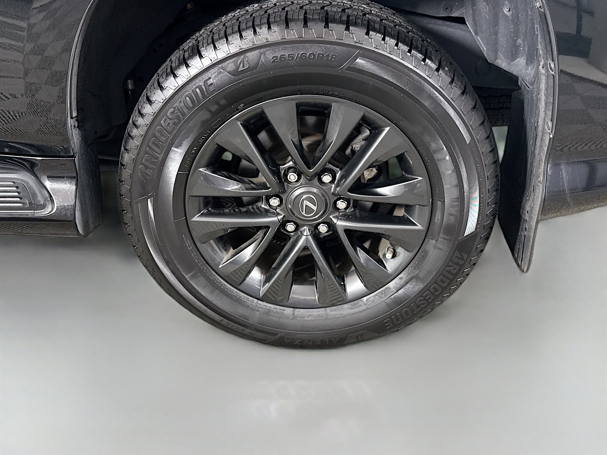 2022 Lexus GX 460 Premium Image 10 of 33