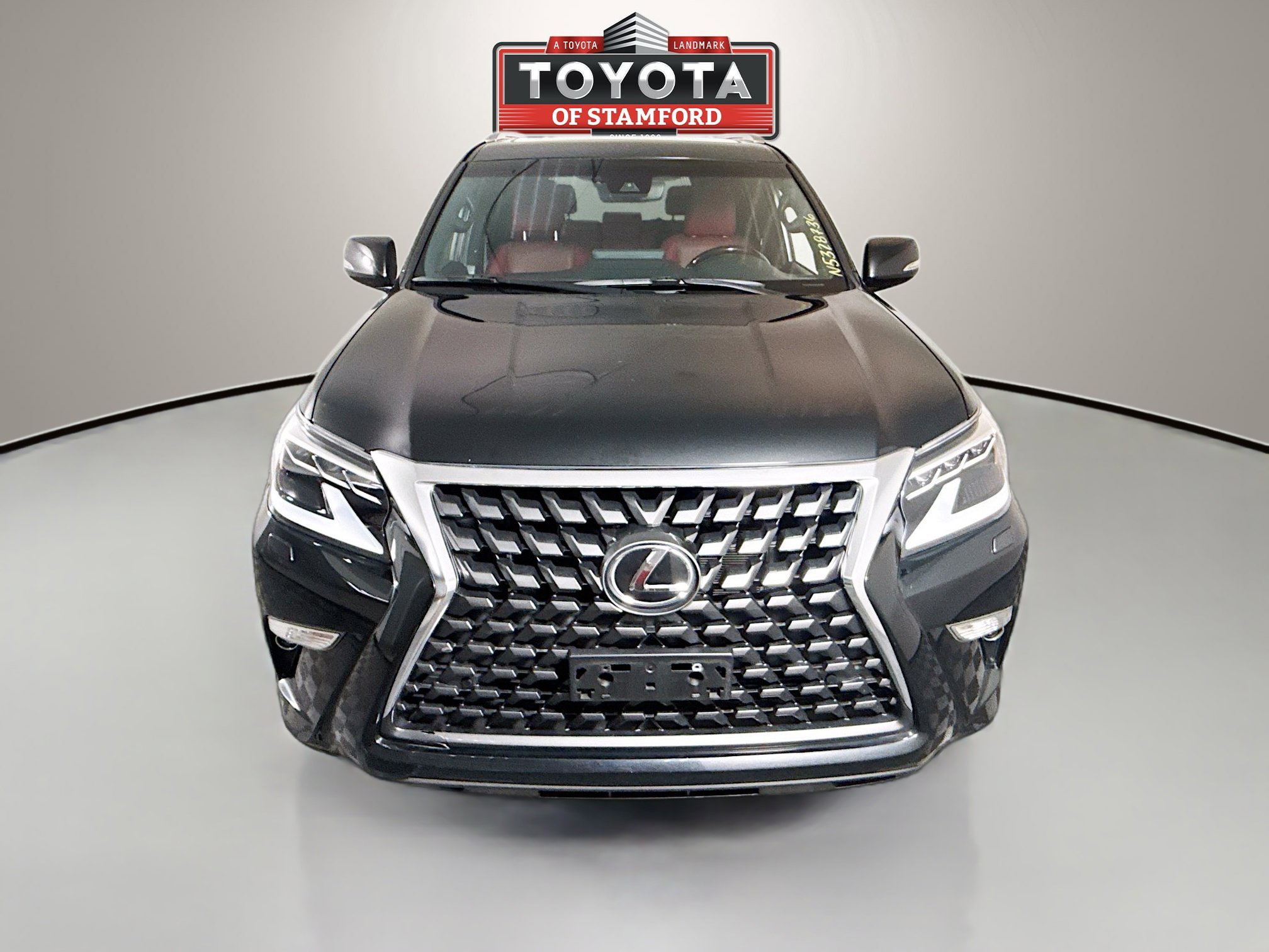 2022 Lexus GX 460 Premium Image 2 of 33