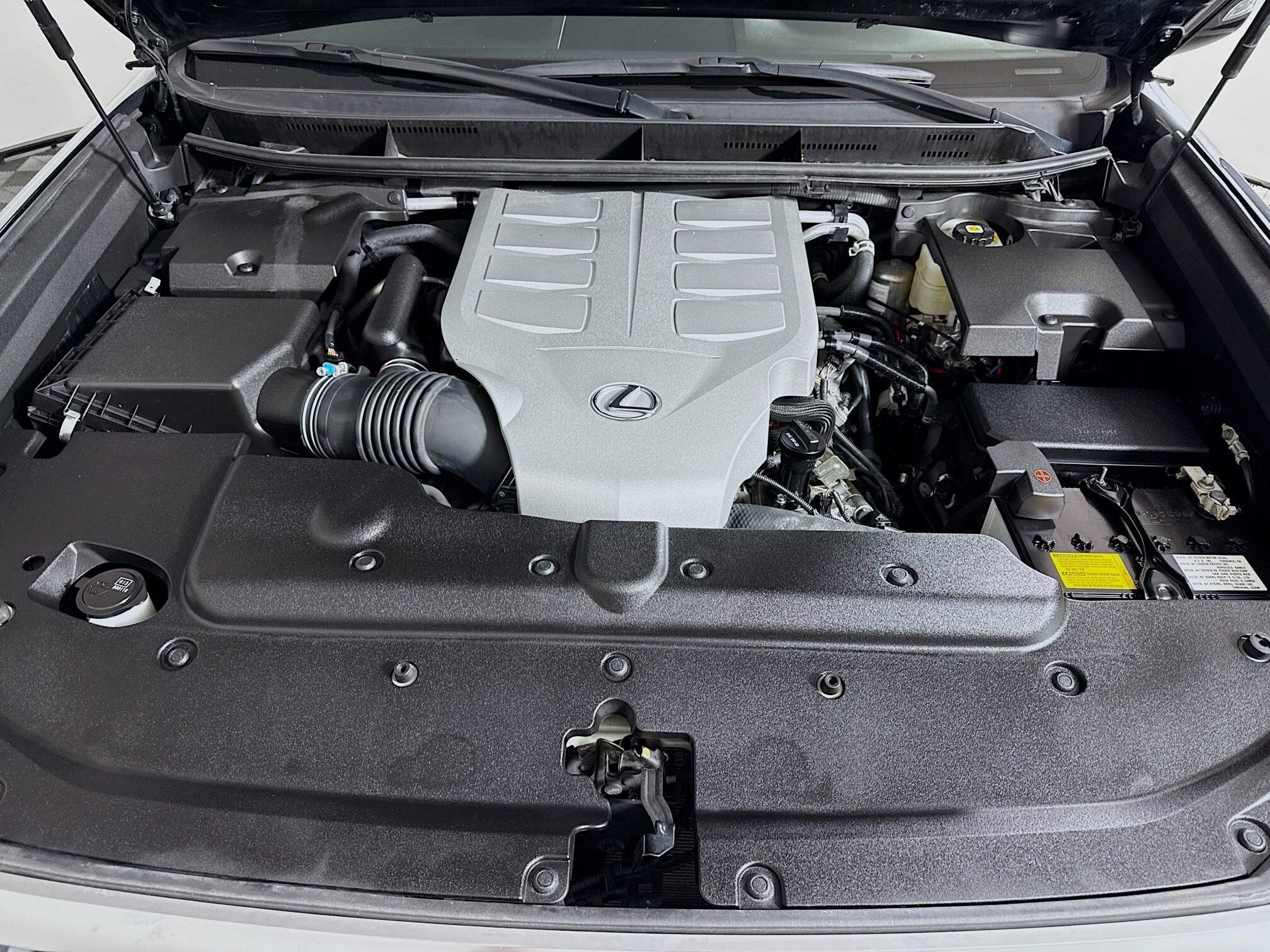 2022 Lexus GX 460 Premium Image 9 of 33