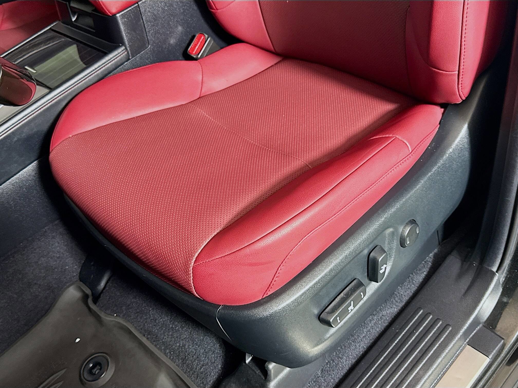 2022 Lexus GX 460 Premium Image 16 of 33