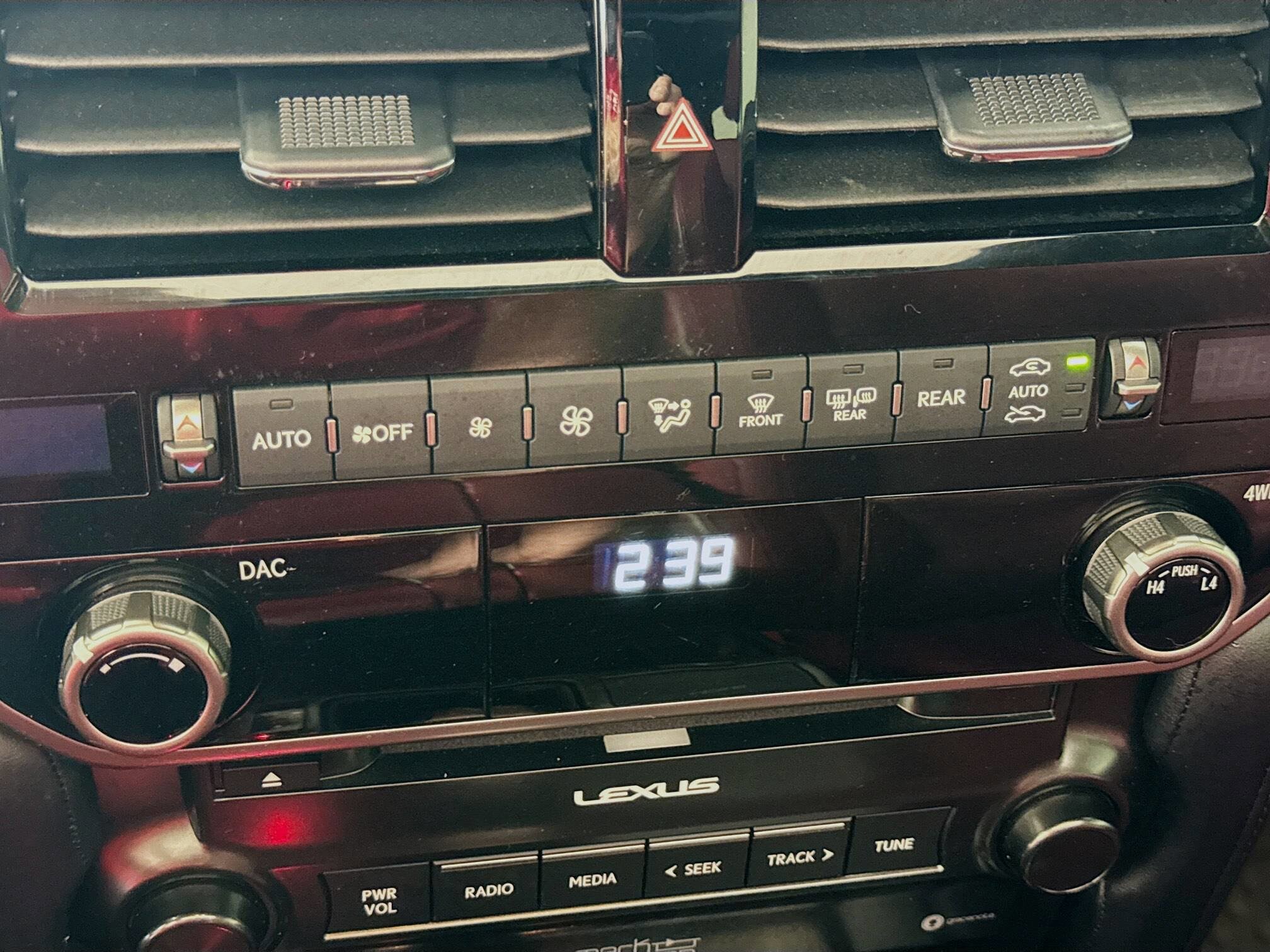 2022 Lexus GX 460 Premium Image 25 of 33