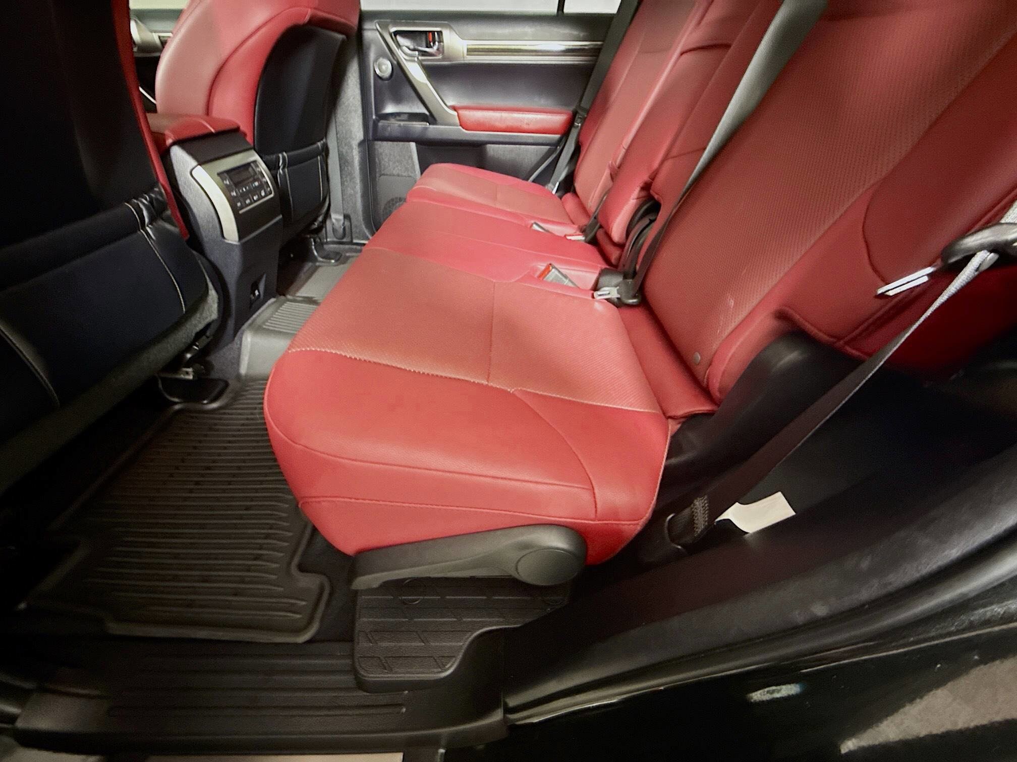 2022 Lexus GX 460 Premium Image 14 of 33