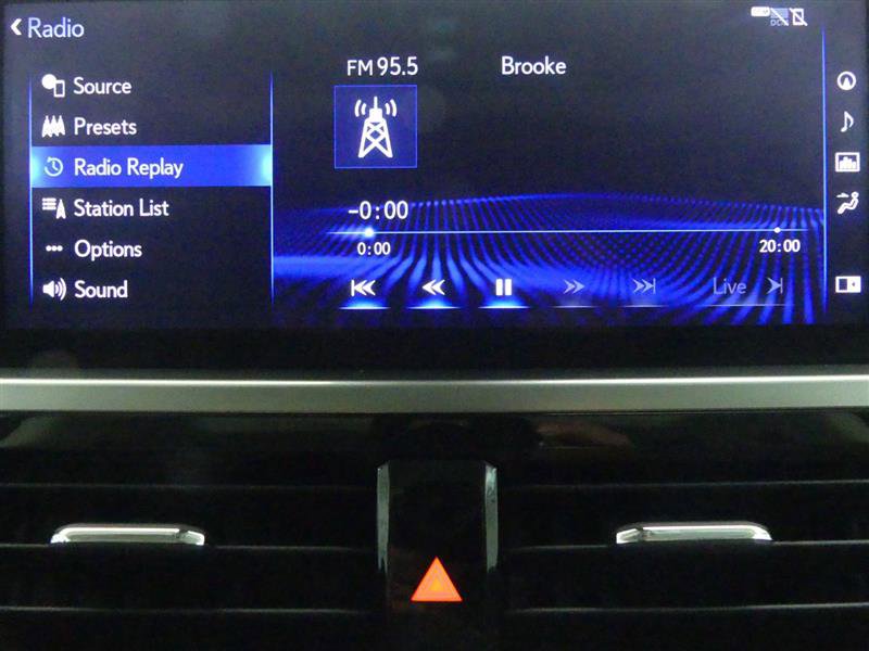 2022 Lexus GX 460 Premium Image 16 of 36