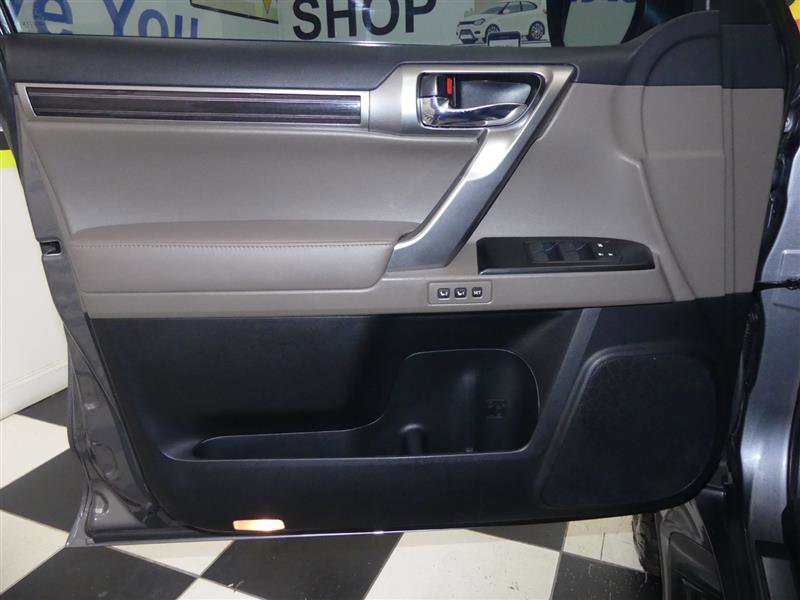 2022 Lexus GX 460 Premium Image 23 of 36