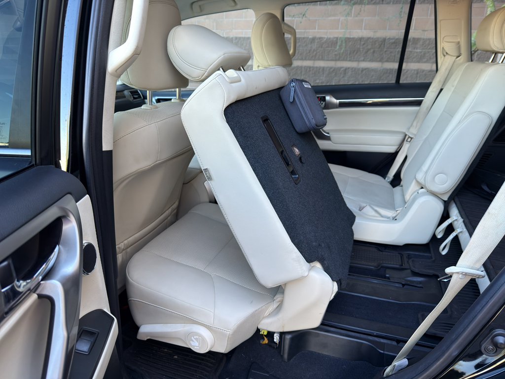 2022 Lexus GX 460 Premium Image 14 of 33