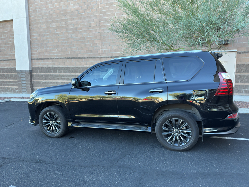 2022 Lexus GX 460 Premium Image 8 of 33