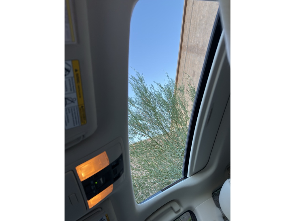 2022 Lexus GX 460 Premium Image 31 of 33