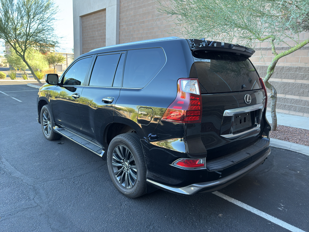 2022 Lexus GX 460 Premium Image 9 of 33