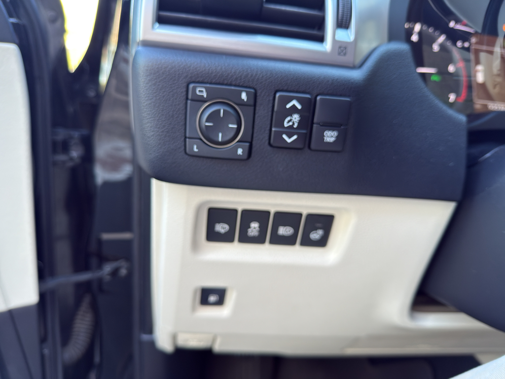 2022 Lexus GX 460 Premium Image 25 of 33