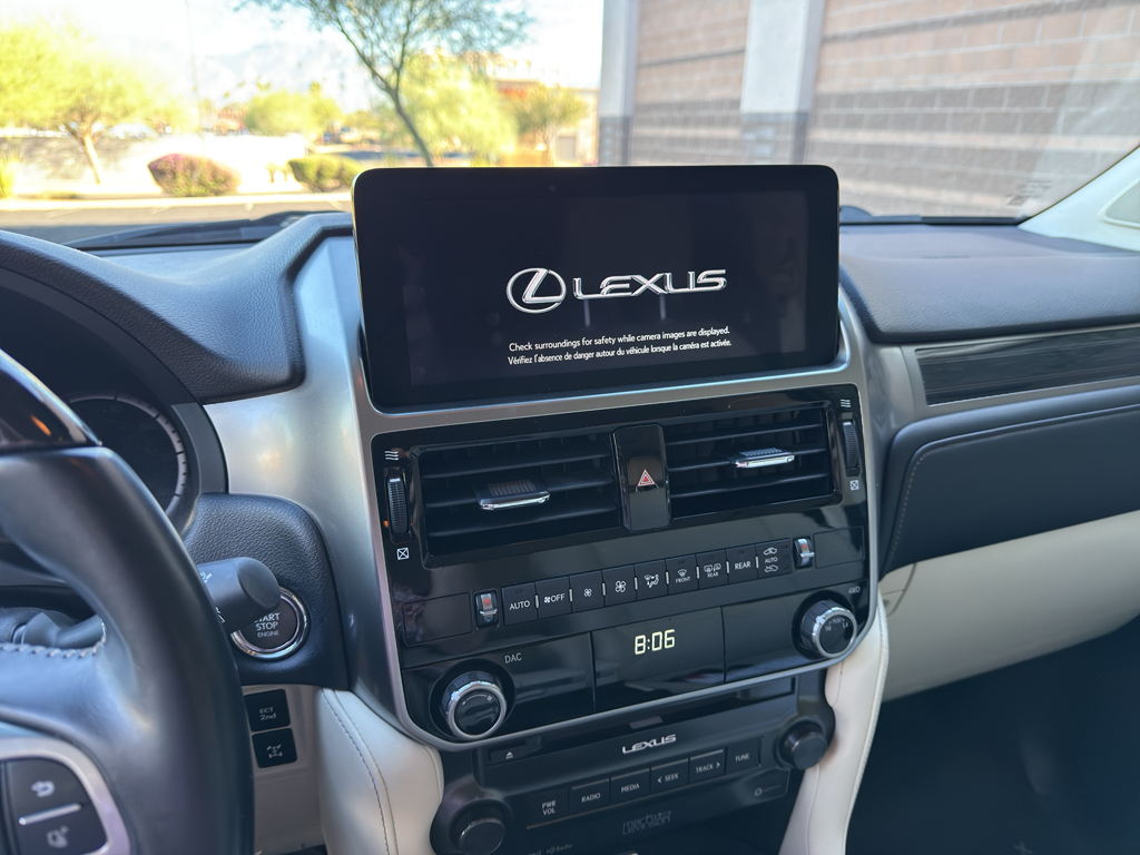 2022 Lexus GX 460 Premium Image 19 of 33