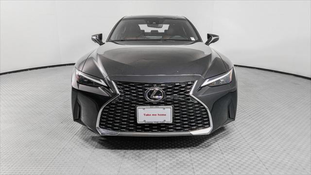2022 Lexus IS 300 Image 3 of 36