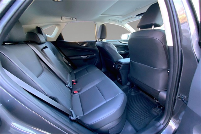 2022 Lexus NX 350h Premium Image 8 of 21