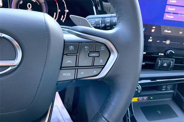 2022 Lexus NX 350h Premium Image 15 of 21