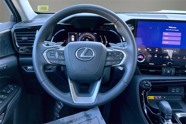 2022 Lexus NX 350h Premium Image 14 of 21