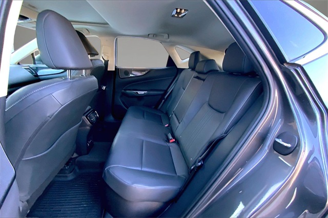 2022 Lexus NX 350h Premium Image 10 of 21