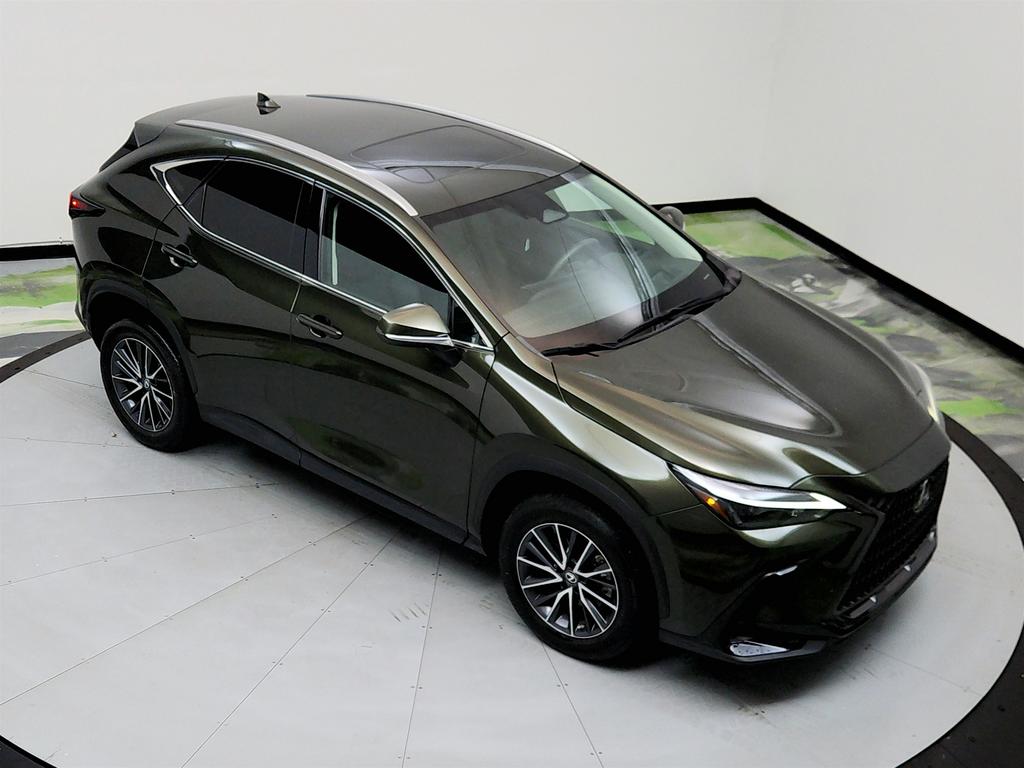 Vehicle image 5 of 41