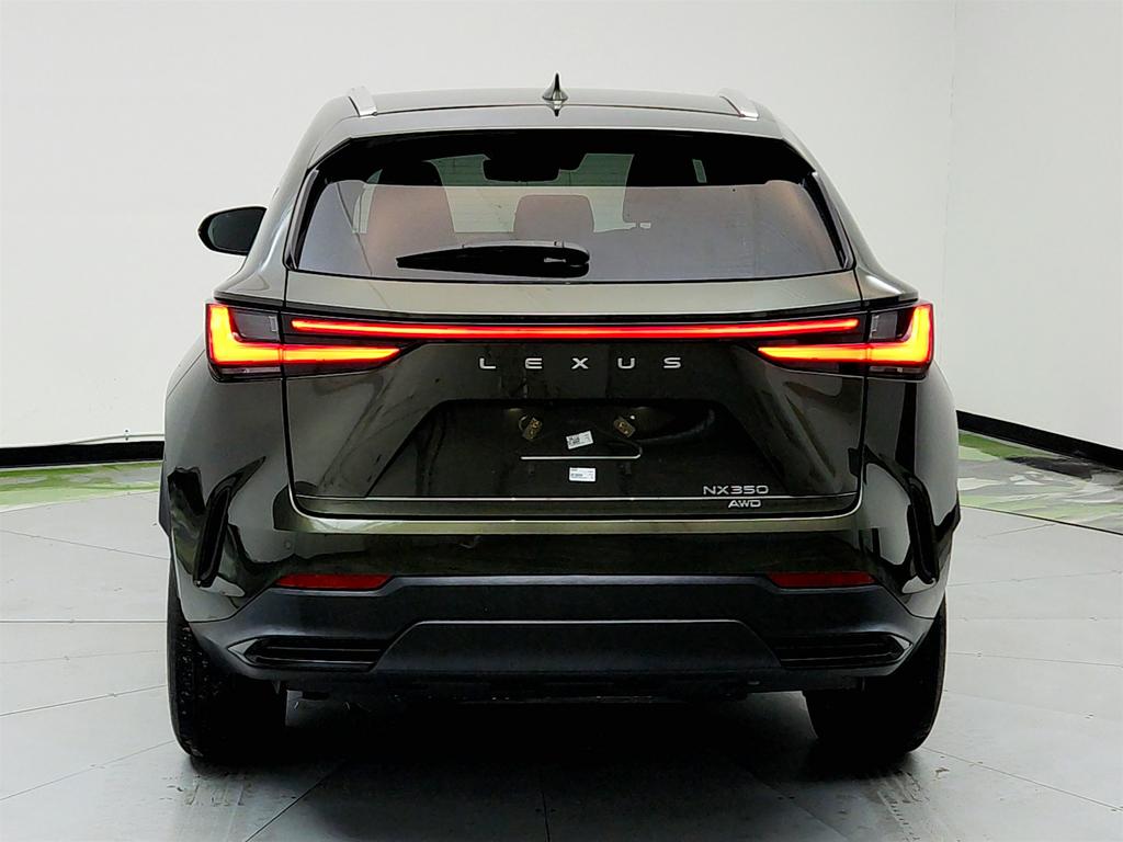 Vehicle image 15 of 41