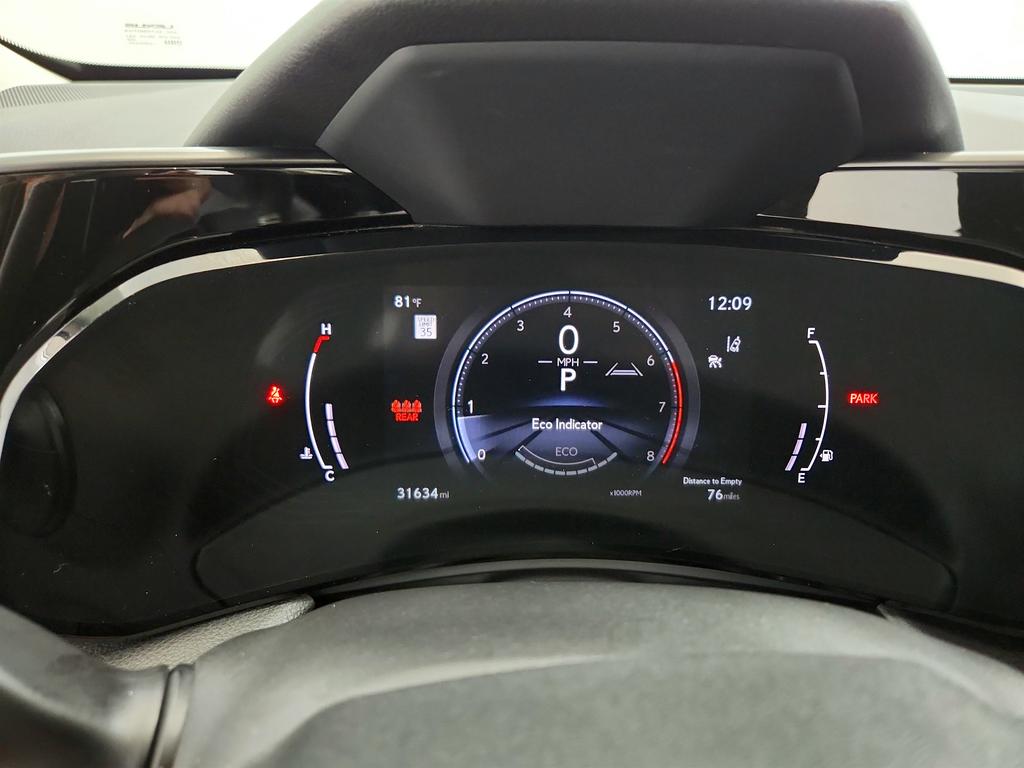 Vehicle image 29 of 41