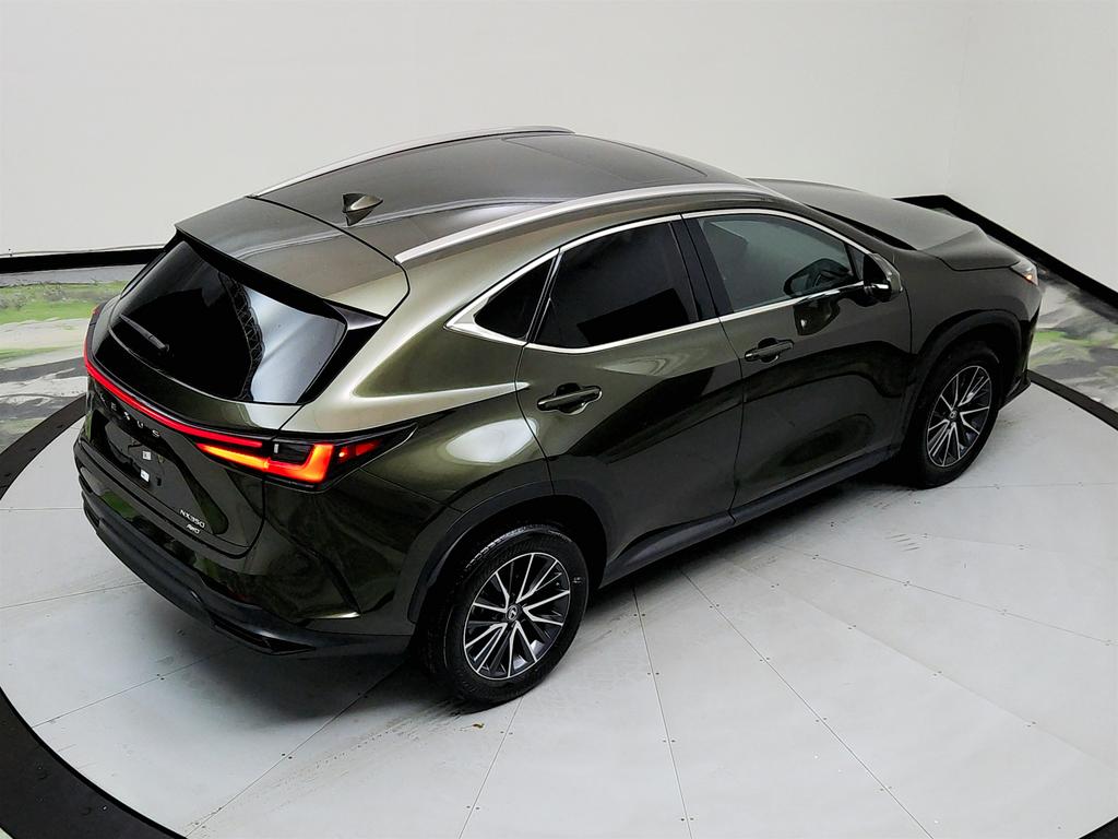 Vehicle image 10 of 41