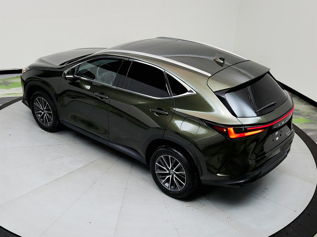 Vehicle image 19 of 41
