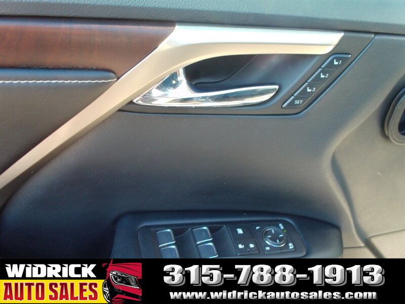 2022 Lexus RX 350 Image 19 of 20