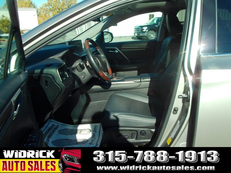 2022 Lexus RX 350 Image 9 of 20