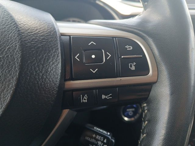 Vehicle image 26 of 28