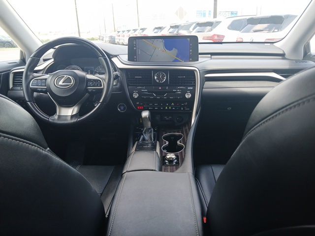 Vehicle image 13 of 28