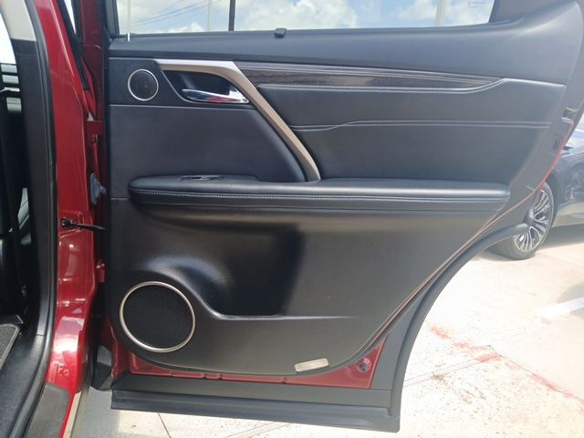 Vehicle image 11 of 28