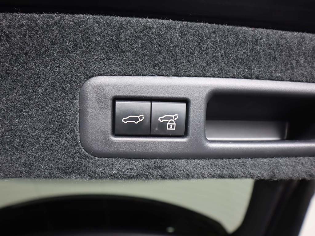 Vehicle image 48 of 57