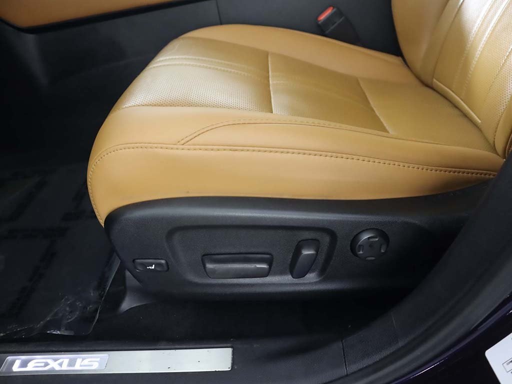 Vehicle image 56 of 57