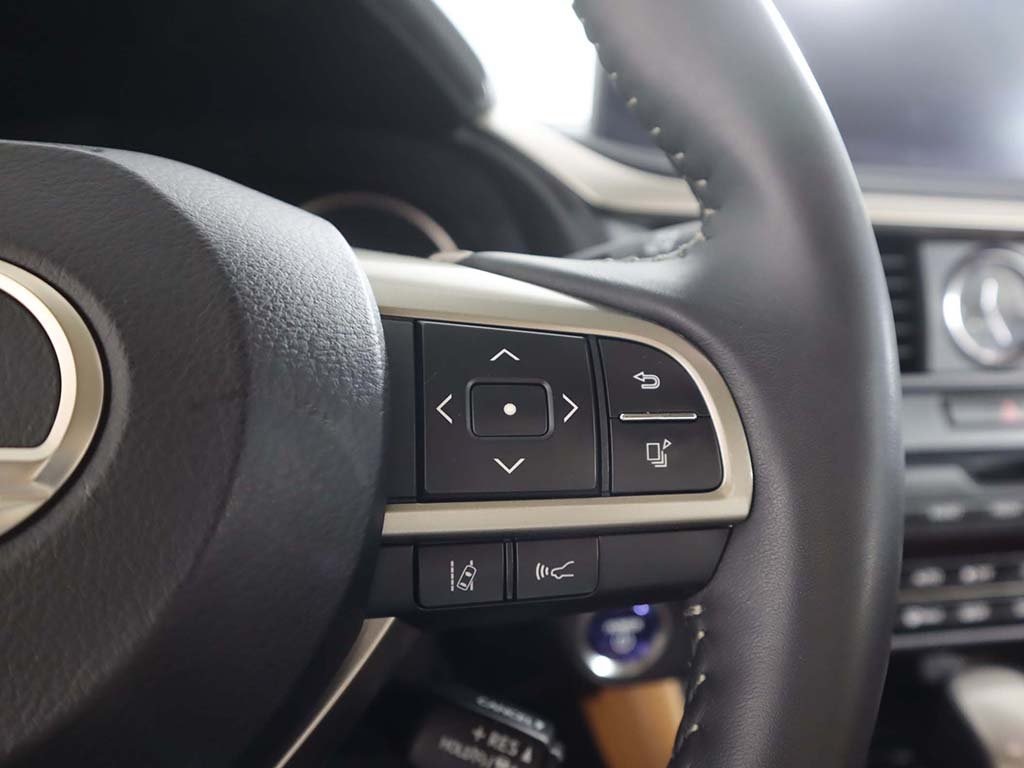 Vehicle image 51 of 57