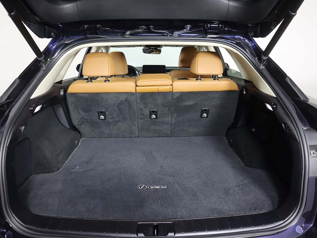 Vehicle image 13 of 57