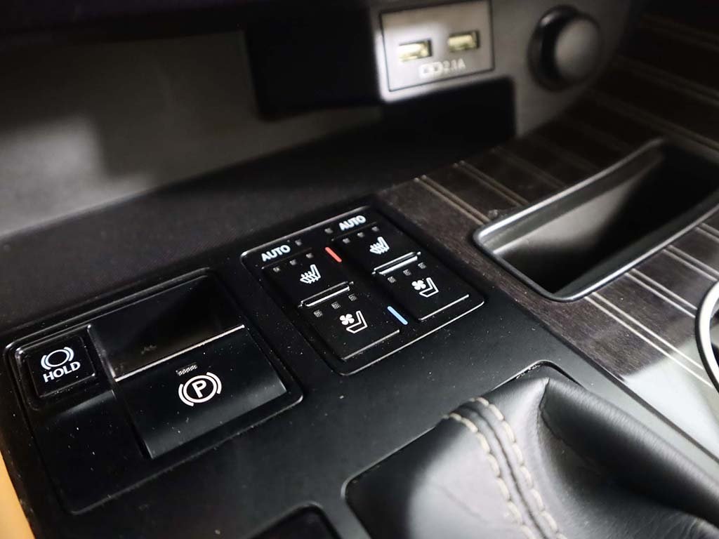 Vehicle image 55 of 57