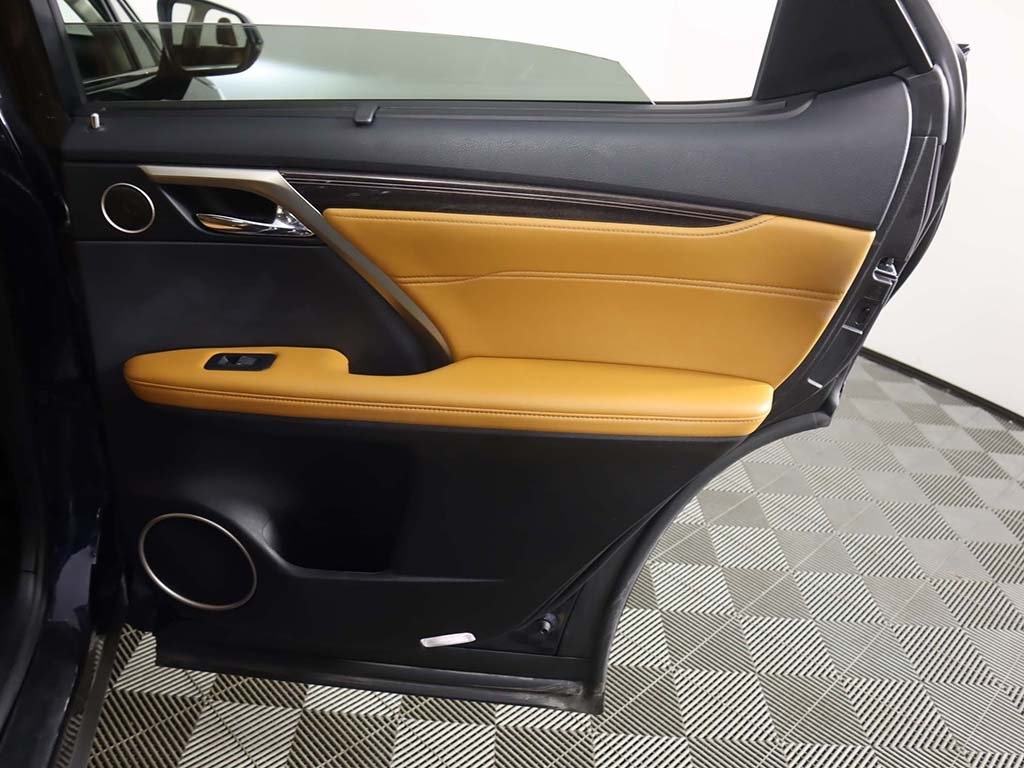 Vehicle image 46 of 57