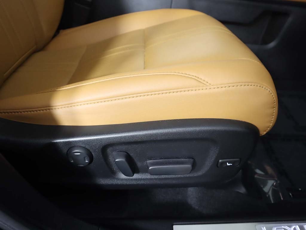 Vehicle image 44 of 57