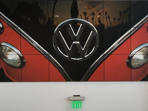 Vehicle image 62 of 77