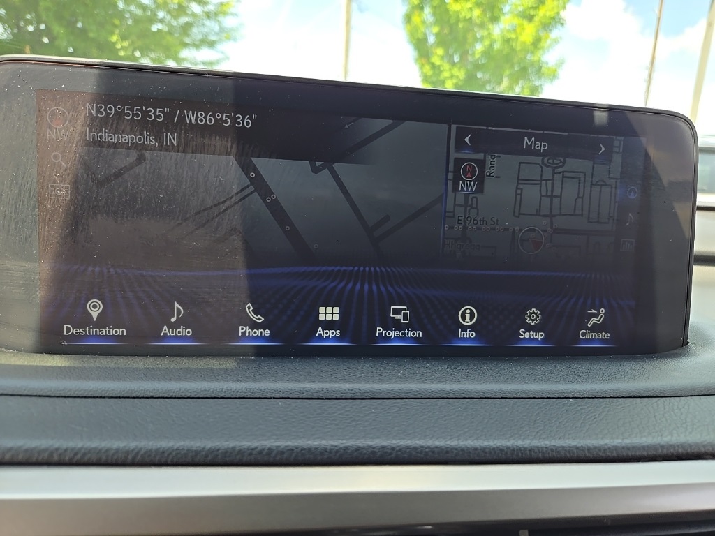 Vehicle image 26 of 77