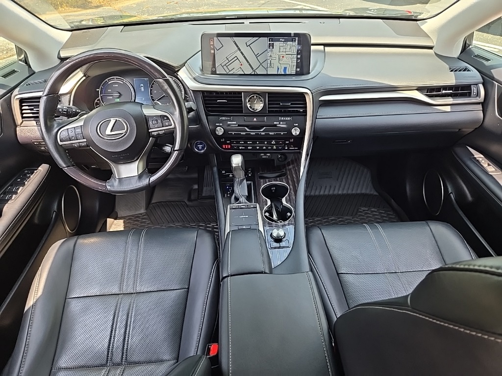 Vehicle image 20 of 77