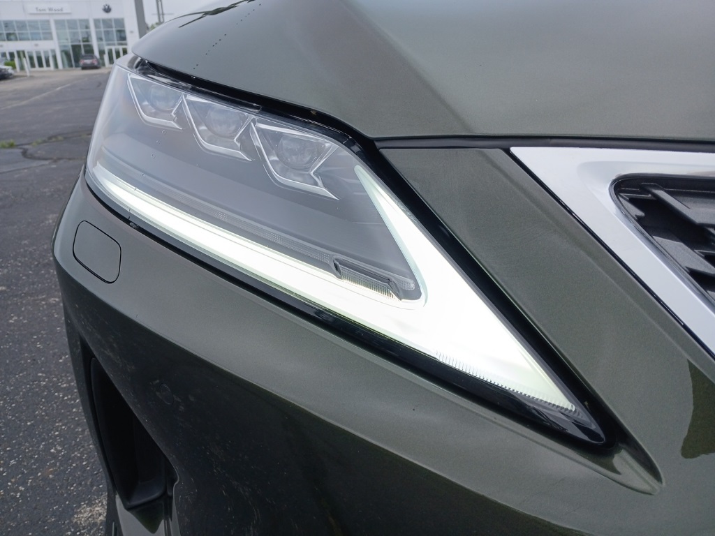 Vehicle image 72 of 77