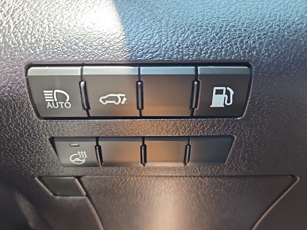 Vehicle image 65 of 77